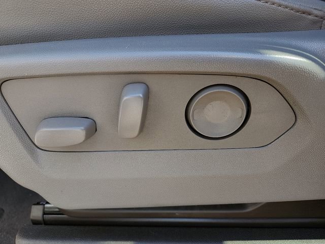 Used 2025 GMC Sierra 1500 SLT RWD image 15