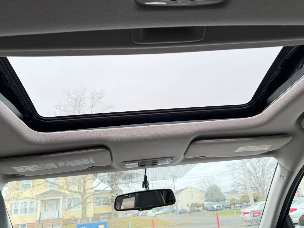 Used 2017 Honda HR-V EX-L image 29