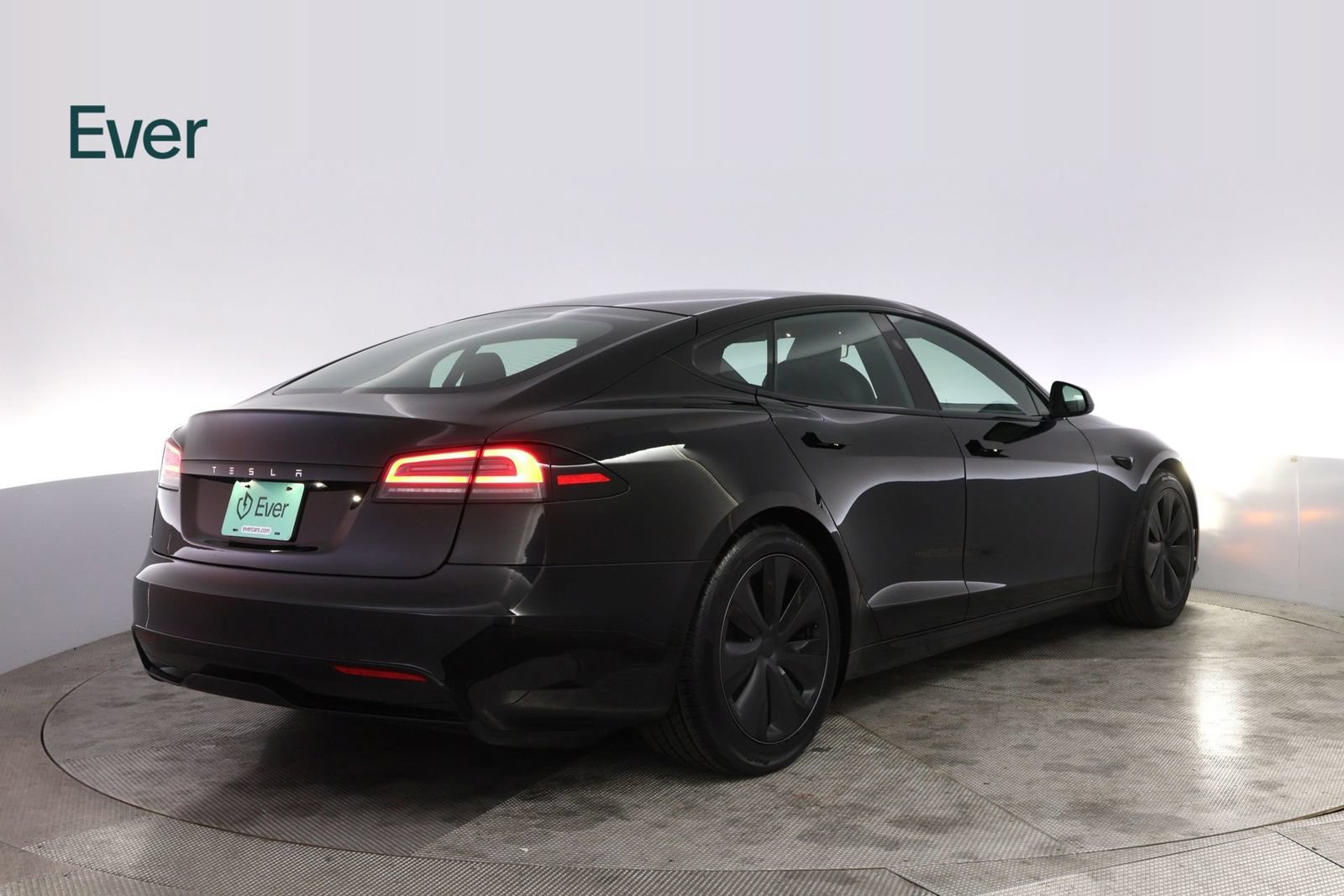 Used 2024 Tesla Model S AWD/4WD image 3