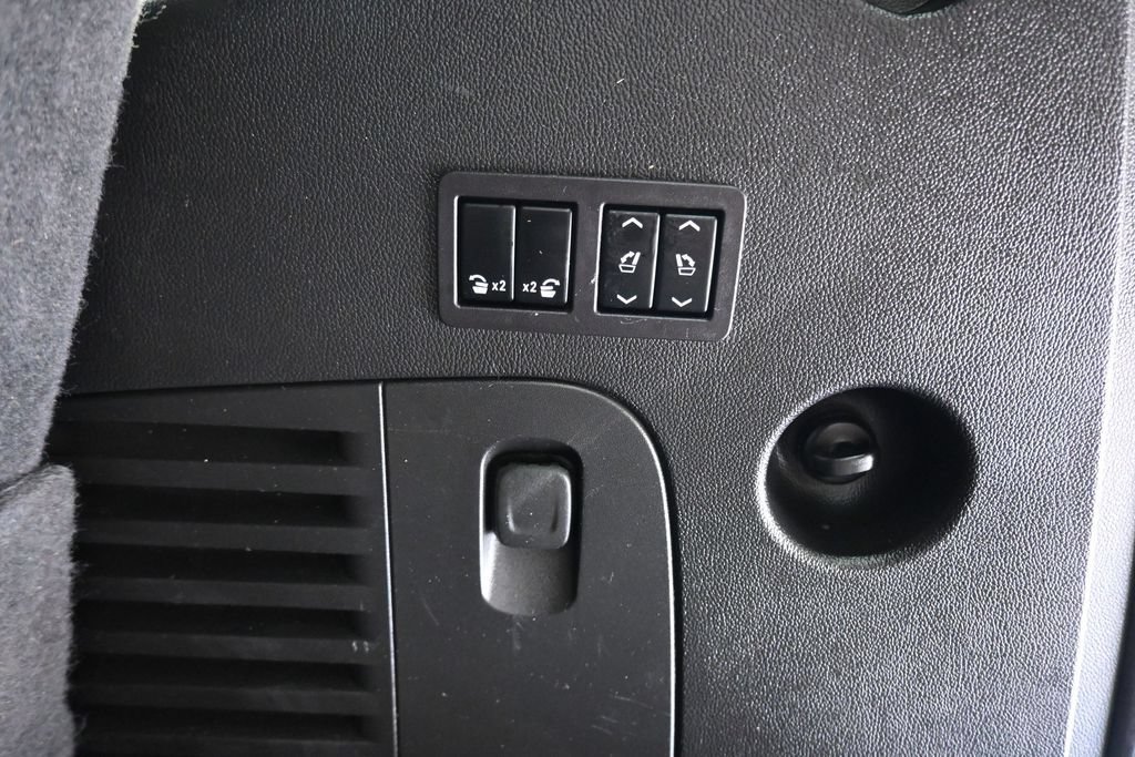 Used 2018 GMC Yukon SLT AWD/4WD image 58