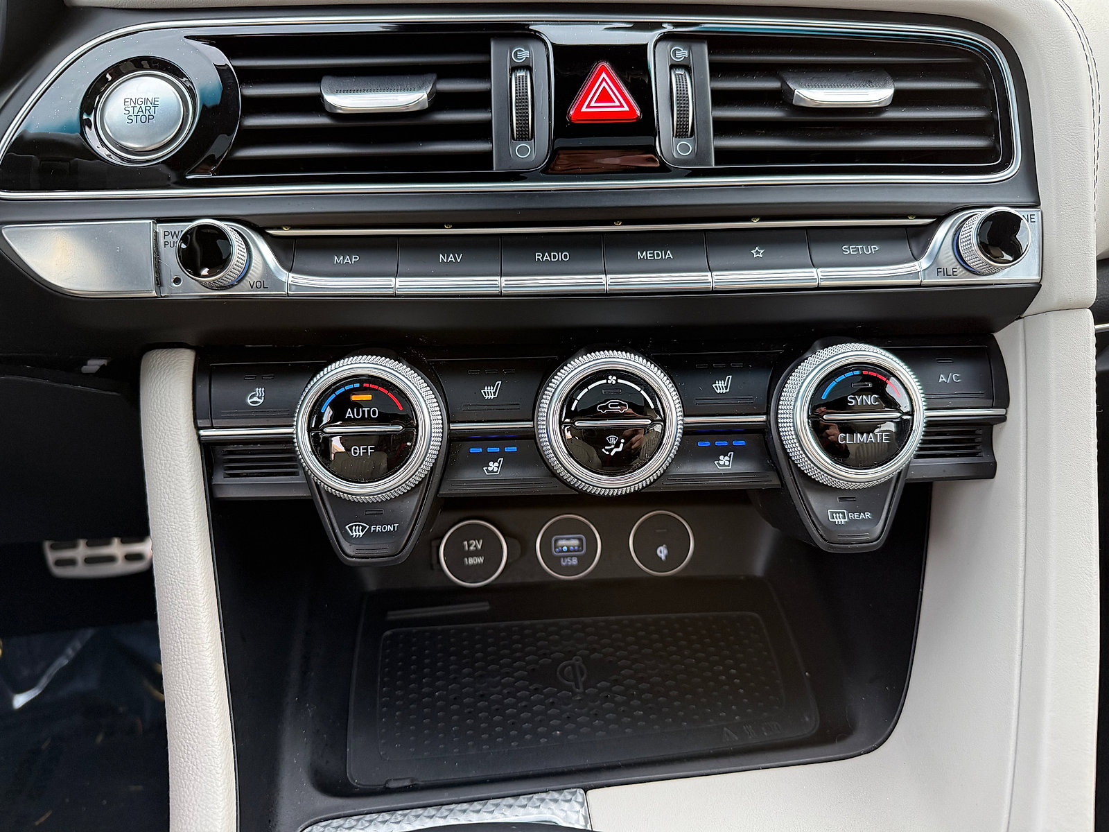 Used 2023 Genesis G70 2.0T w/ Sport Prestige Package image 16