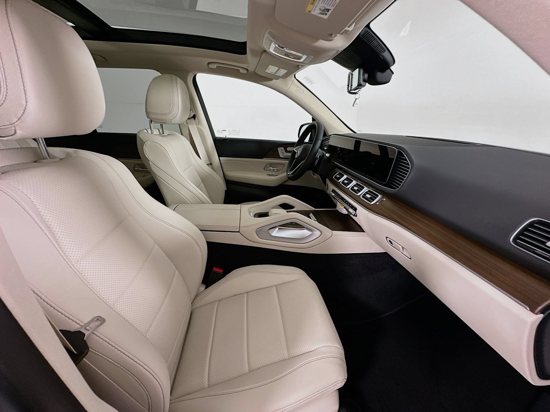 New 2026 Mercedes-Benz GLE 450 4MATIC image 31