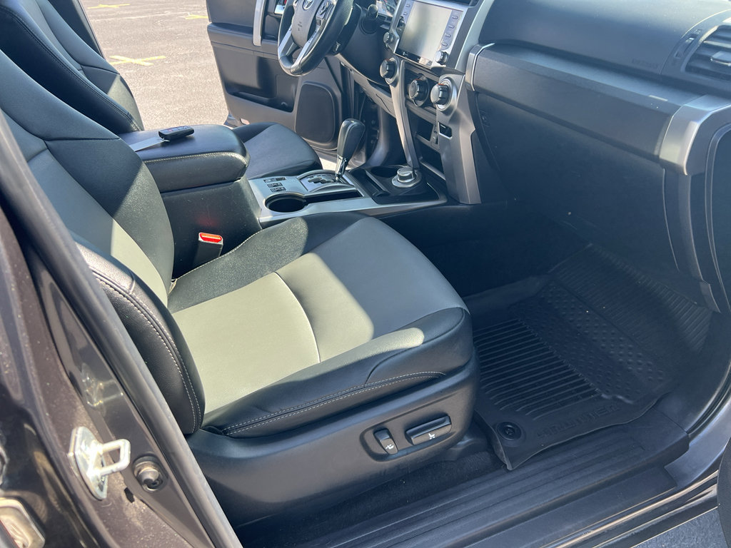 Used 2022 Toyota 4Runner SR5 Premium w/ Moonroof Package image 22