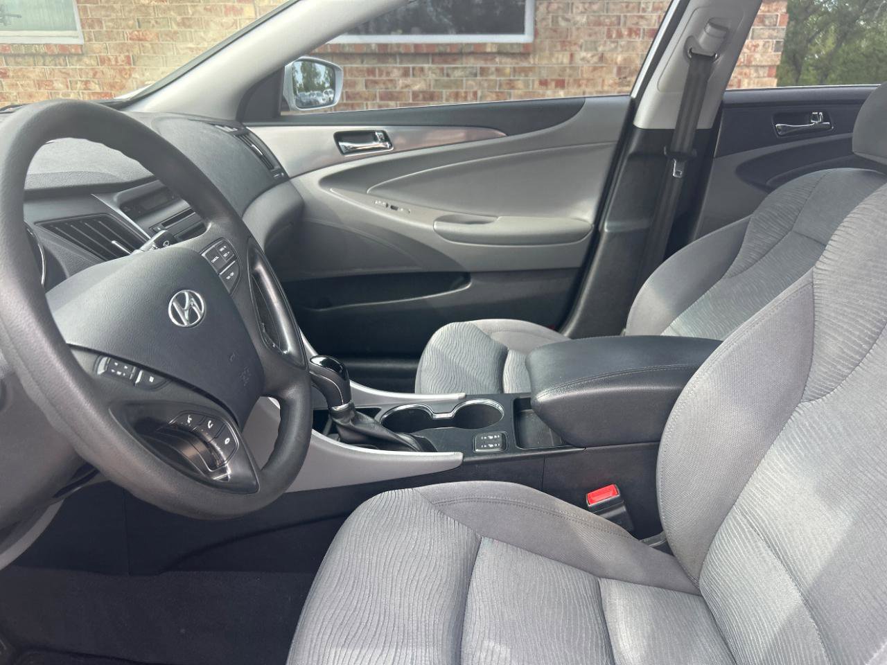 Used 2015 Hyundai Sonata Hybrid FWD image 18