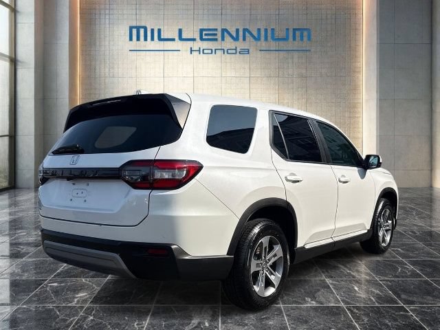 Used 2024 Honda Pilot EX-L image 5
