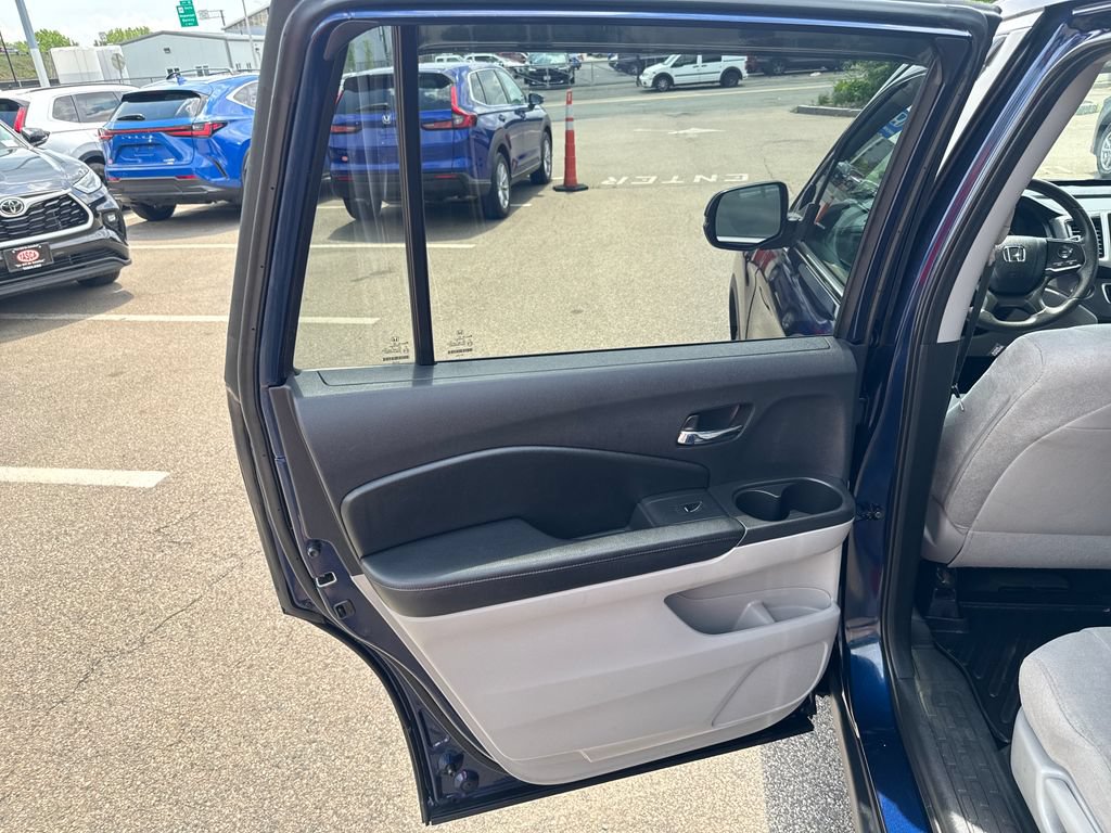 Used 2019 Honda Pilot LX image 36