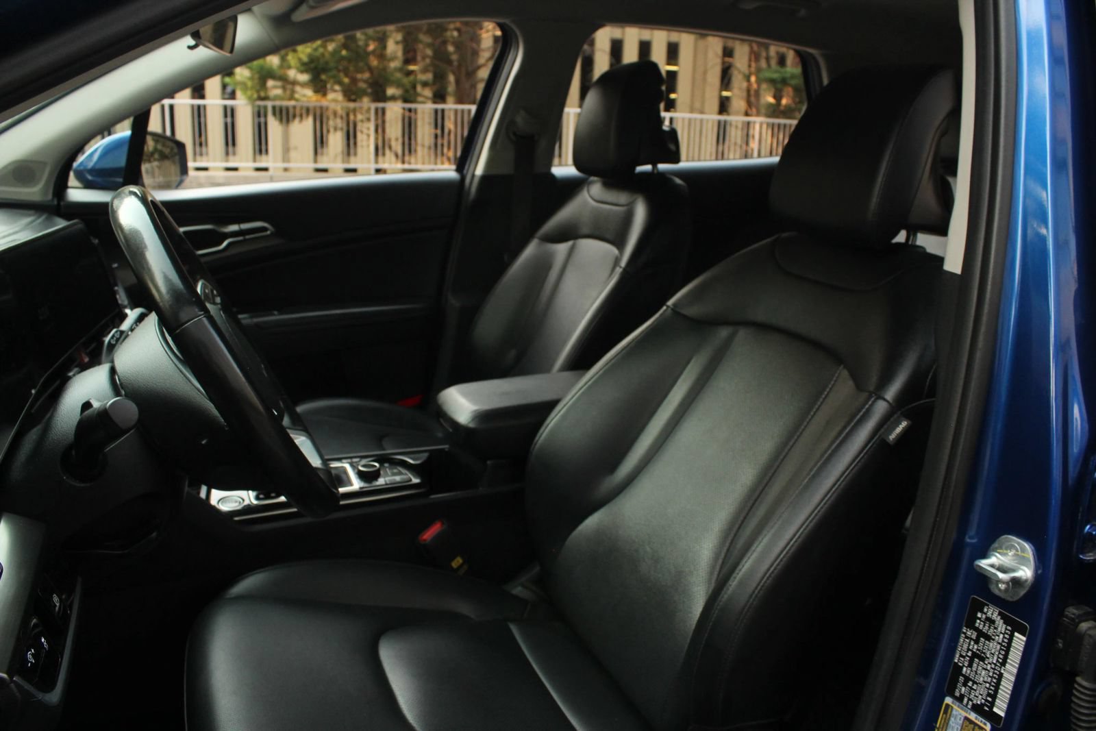 Used 2024 Kia Sportage EX FWD image 15