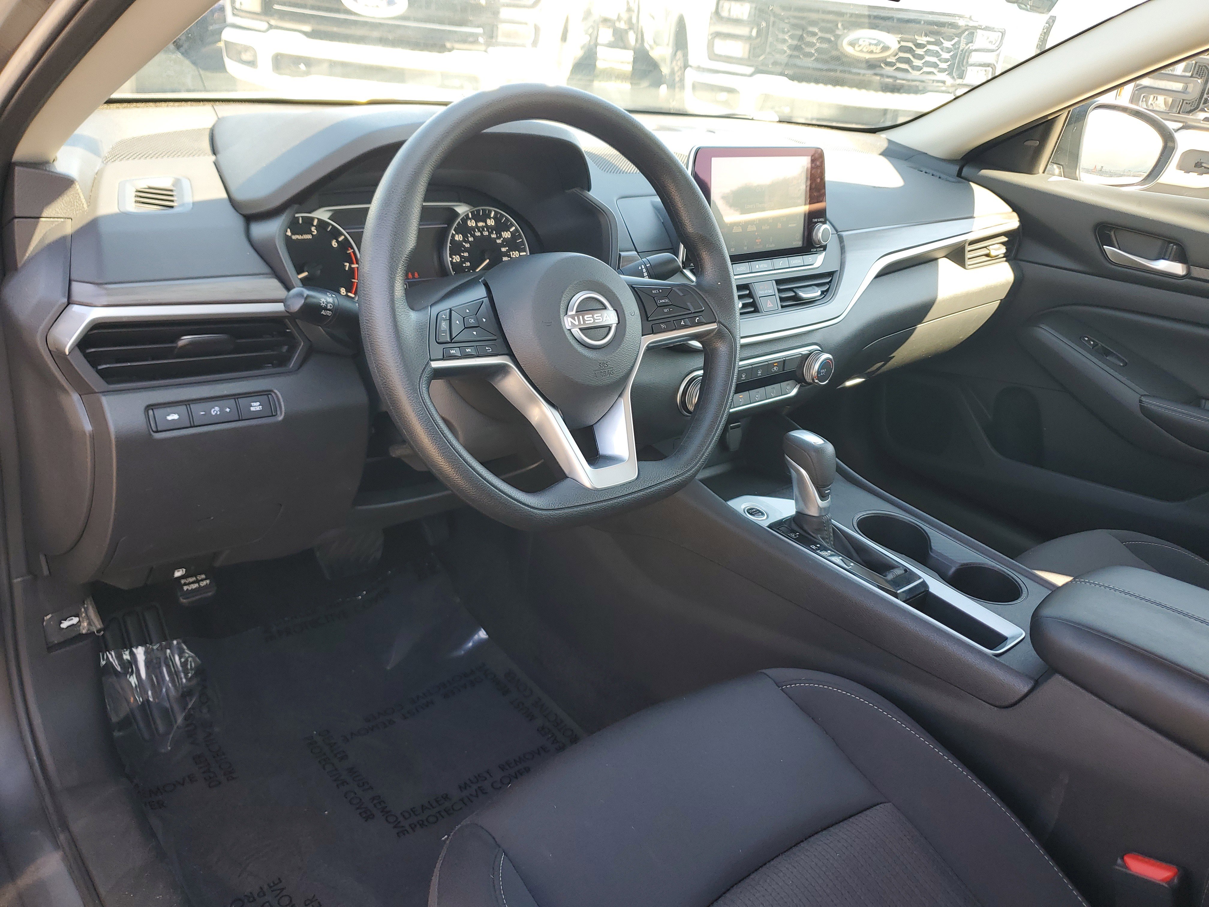 Certified 2025 Nissan Altima 2.5 SV image 9