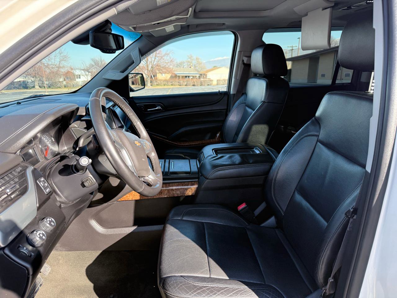 Used 2015 Chevrolet Suburban LTZ image 10