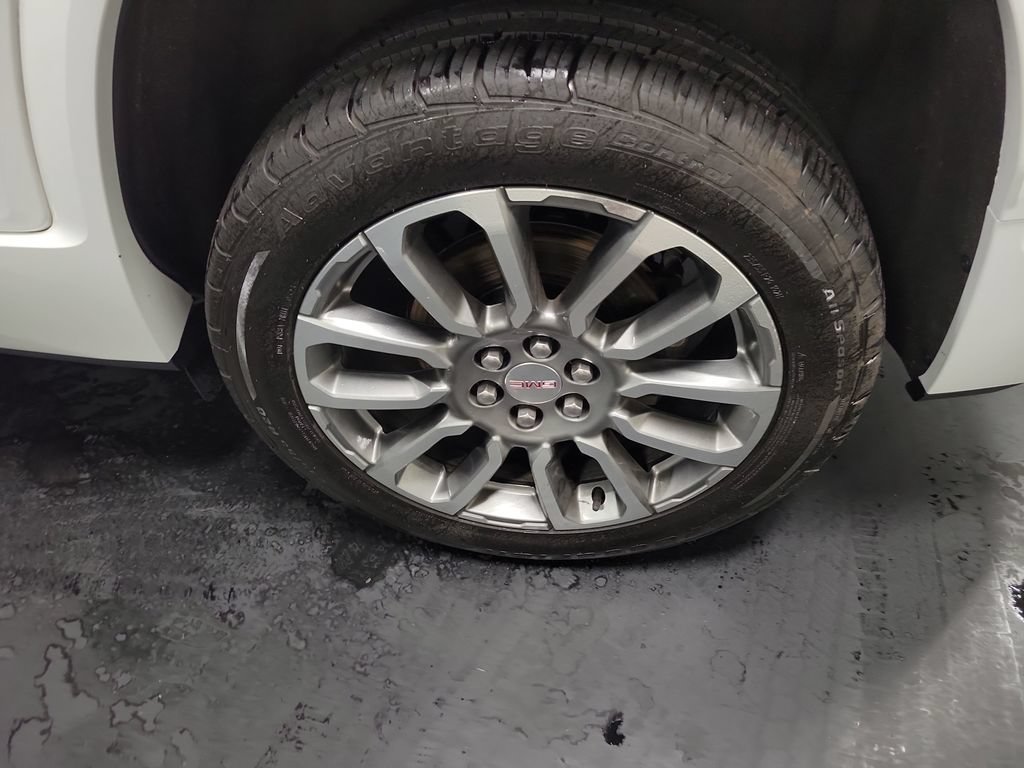 Used 2023 GMC Acadia Denali AWD/4WD image 10