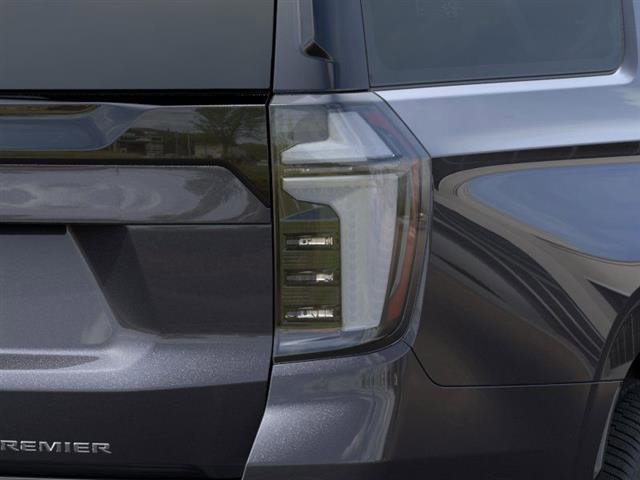 New 2025 Chevrolet Suburban Premier image 11
