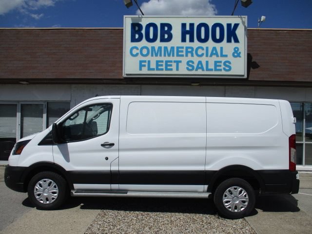 Used 2024 Ford Transit 250 Low Roof w/ Exterior Upgrade Package RWD image 27