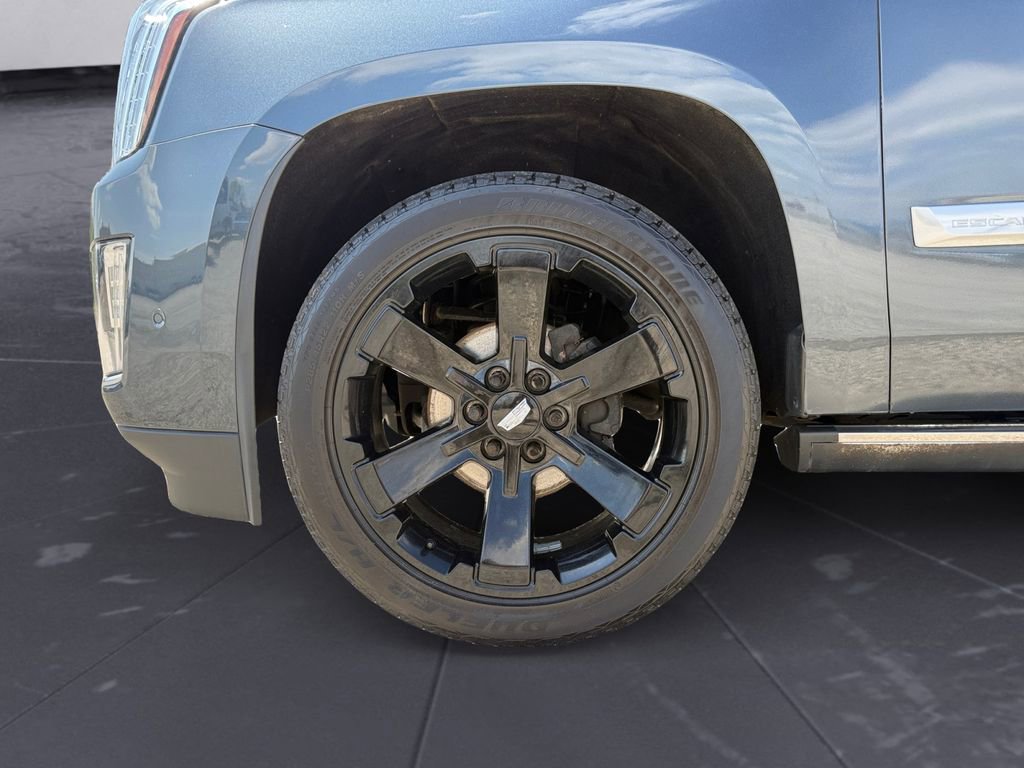 Used 2020 Cadillac Escalade Platinum AWD/4WD image 23