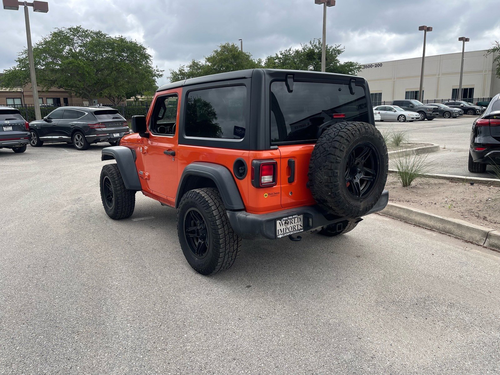 Used 2018 Jeep Wrangler Sport AWD/4WD image 3