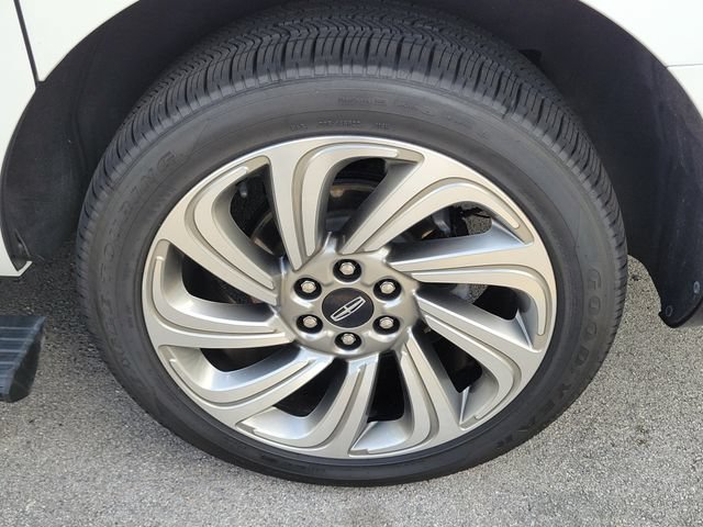 Certified 2022 Lincoln Navigator L Reserve RWD image 7