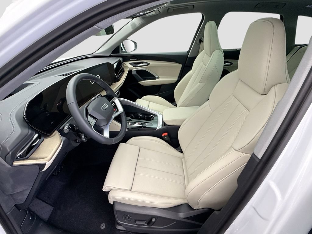 Used 2025 Audi Q5 Premium Plus w/ Premium Plus AWD/4WD image 19