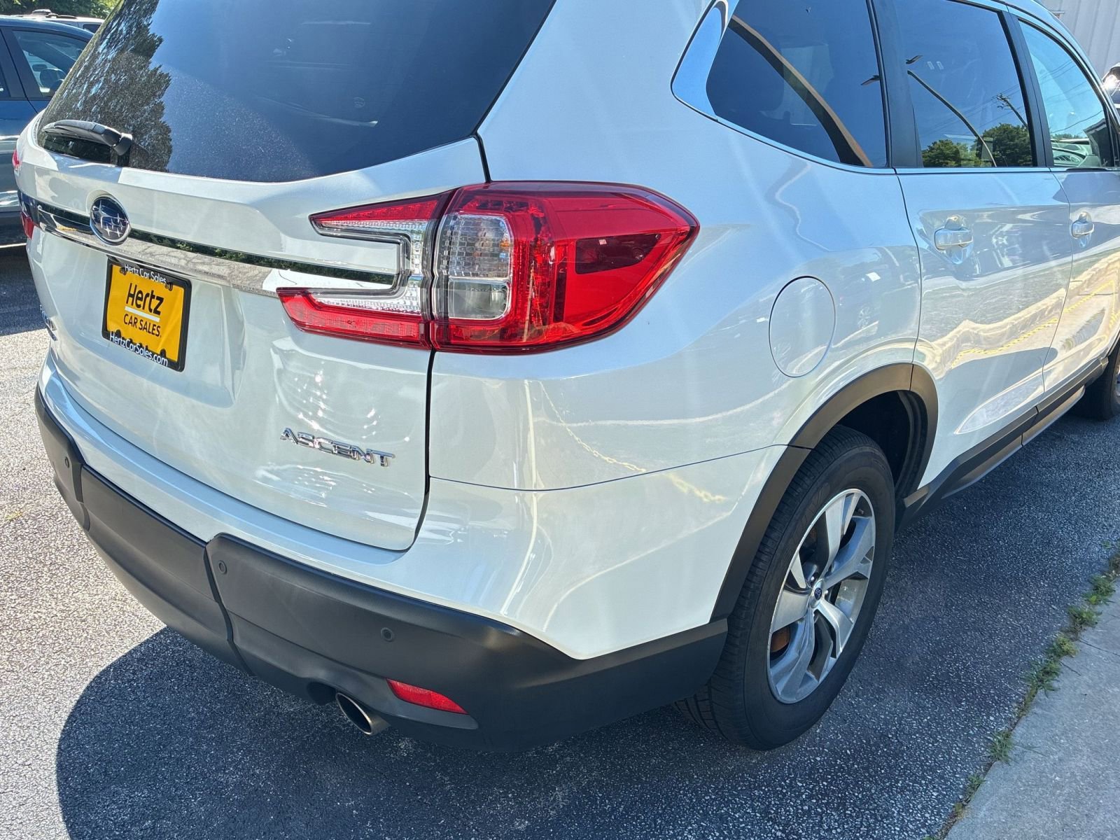 Used 2024 Subaru Ascent Premium w/ Convenience Package AWD/4WD image 7