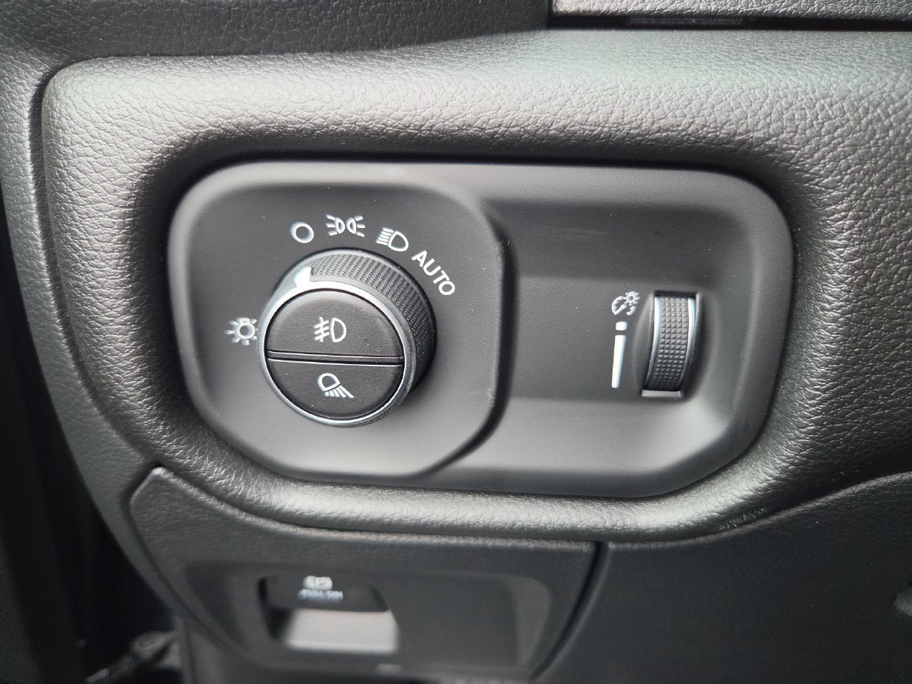 New 2026 RAM 1500 Big Horn w/ Night Edition AWD/4WD image 30