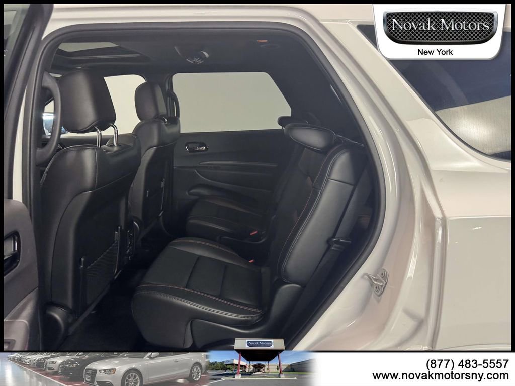 Used 2022 Dodge Durango R/T w/ Blacktop Package AWD/4WD image 13