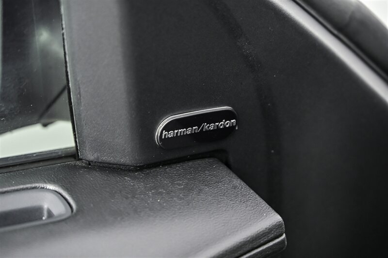 Used 2023 Dodge Charger SRT Hellcat w/ Harman/Kardon Audio Group RWD image 15