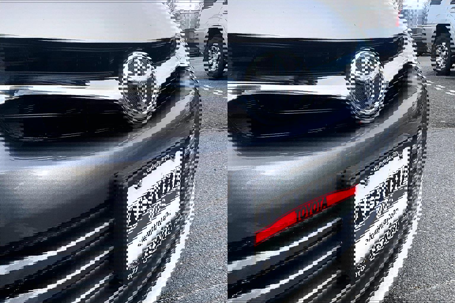 Used 2016 Toyota Camry LE image 28