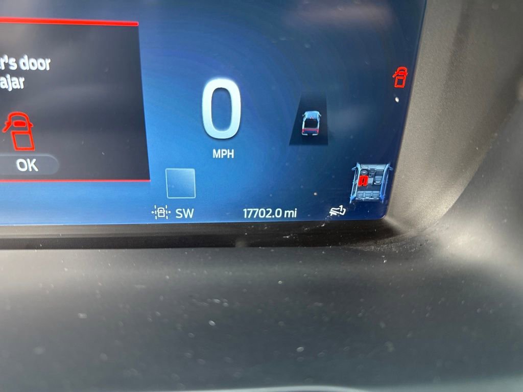 Used 2024 Ford F150 Lightning Lariat image 20