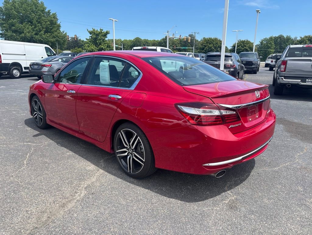 Used 2017 Honda Accord Sport image 5