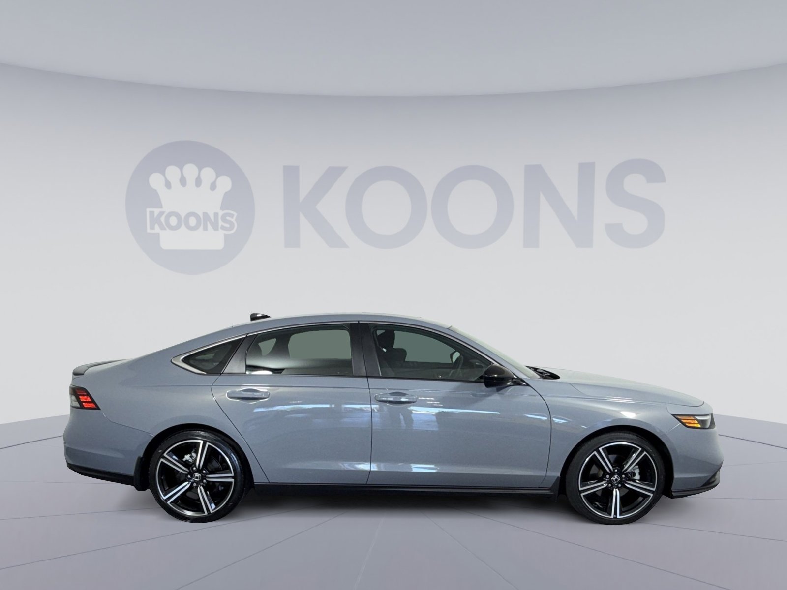 Used 2023 Honda Accord Sport image 8