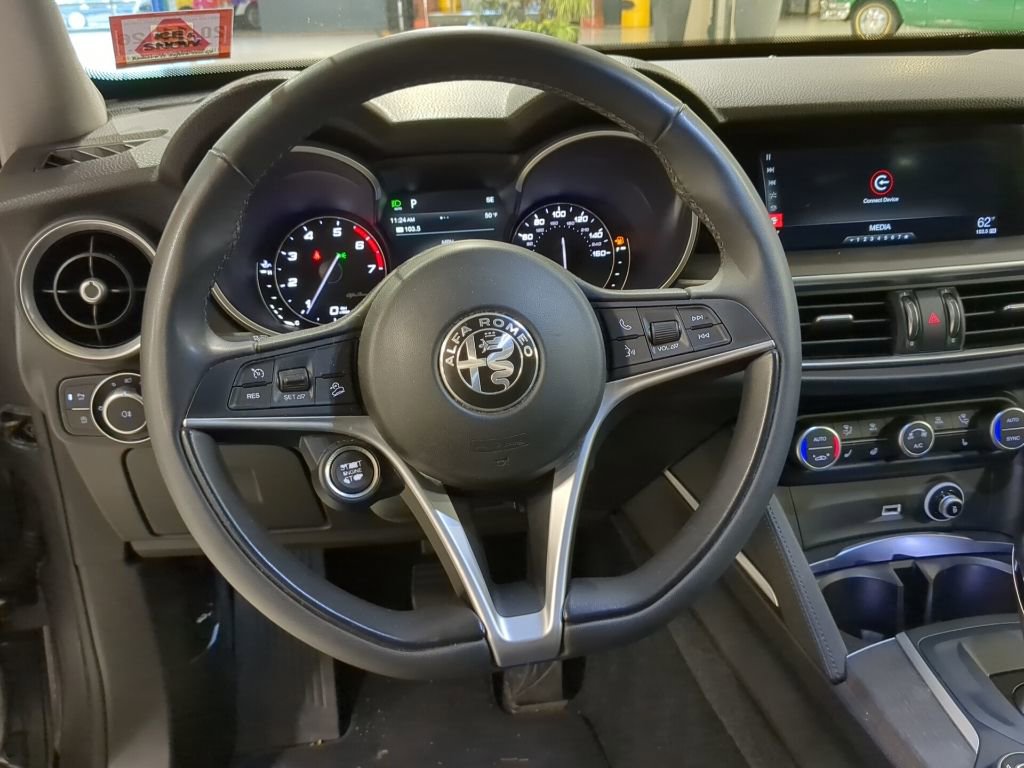 Used 2019 Alfa Romeo Stelvio Ti w/ Nero Edizione image 2