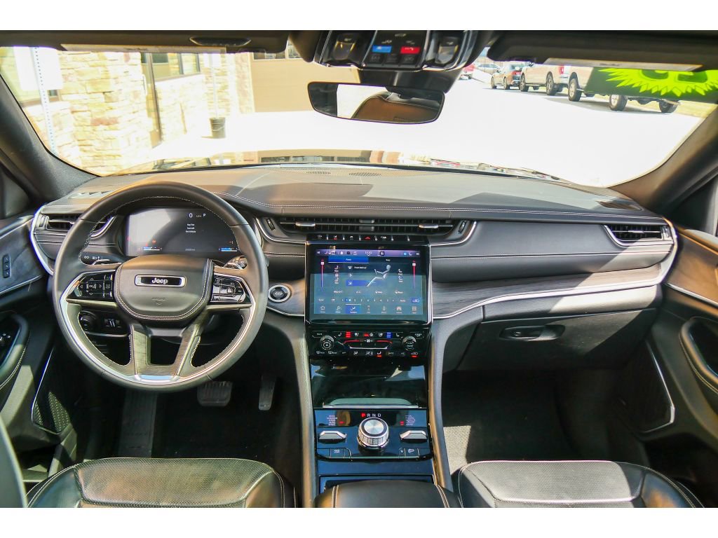 Used 2023 Jeep Grand Cherokee L Overland AWD/4WD image 13