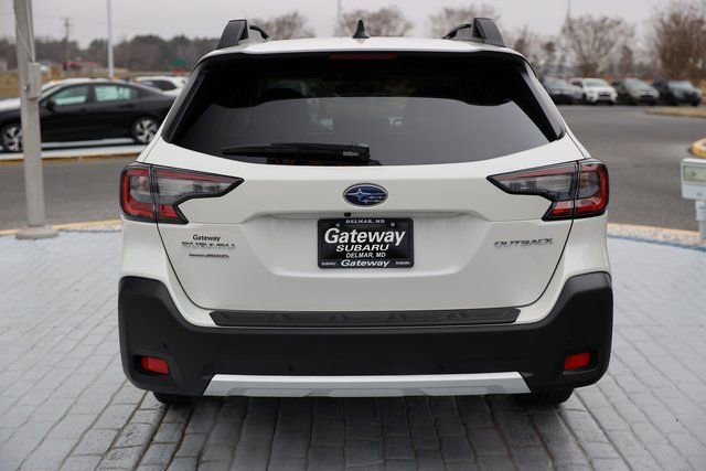 Certified 2025 Subaru Outback Limited w/ Popular Package #2 image 4