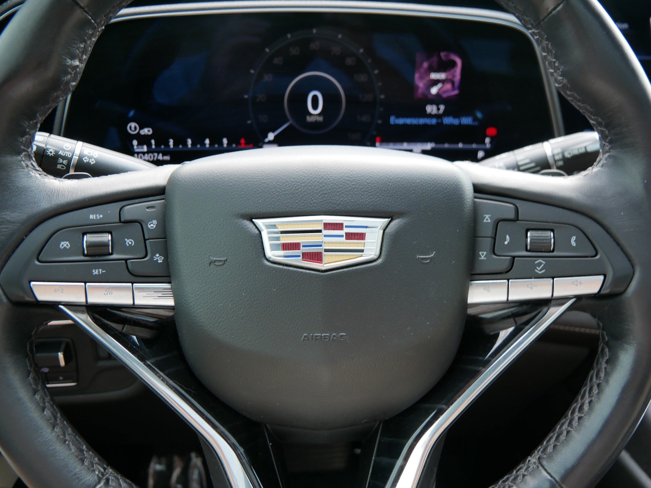 Used 2022 Cadillac Escalade Sport w/ LPO, ONYX Package AWD/4WD image 25