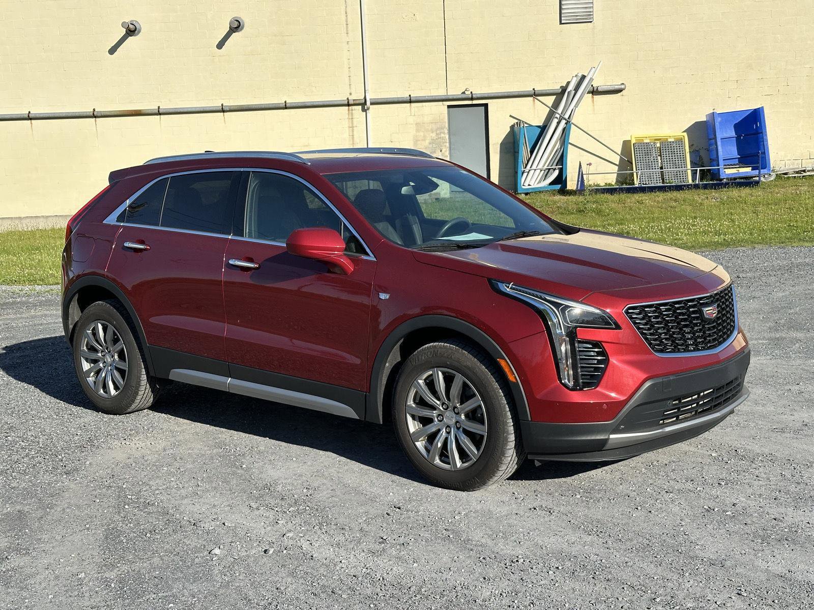 Used 2019 Cadillac XT4 Premium Luxury w/ Cold Weather Package AWD/4WD image 2