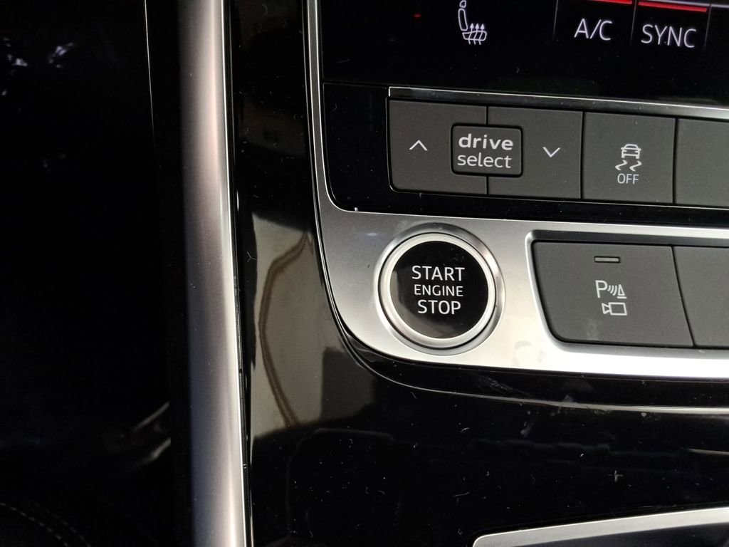 New 2026 Audi Q8 Premium image 28