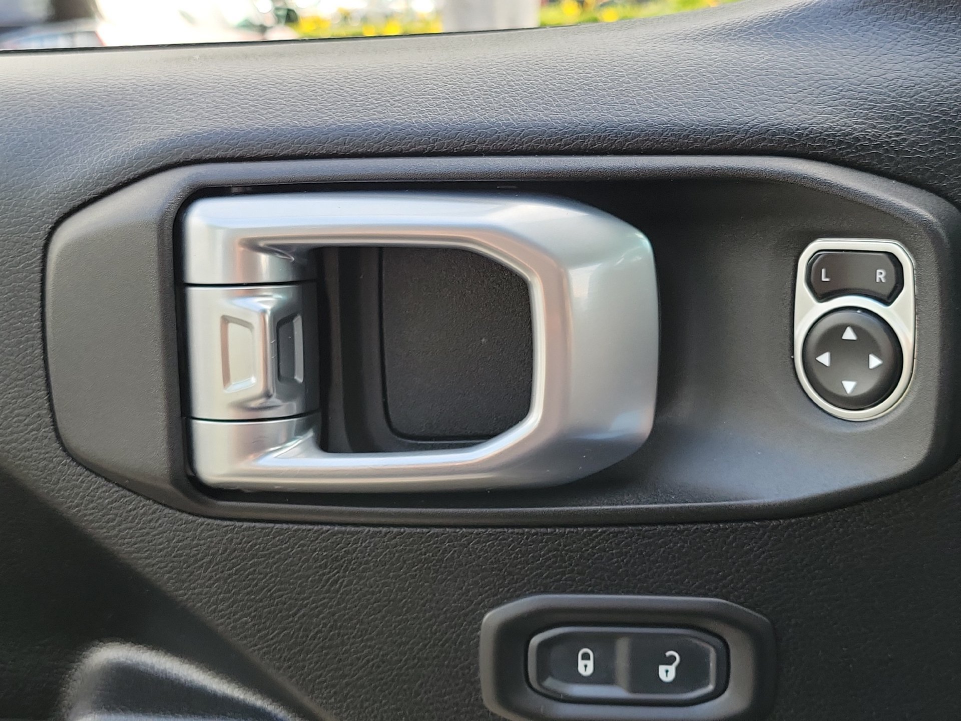 Certified 2020 Jeep Wrangler Unlimited Sport AWD/4WD image 17