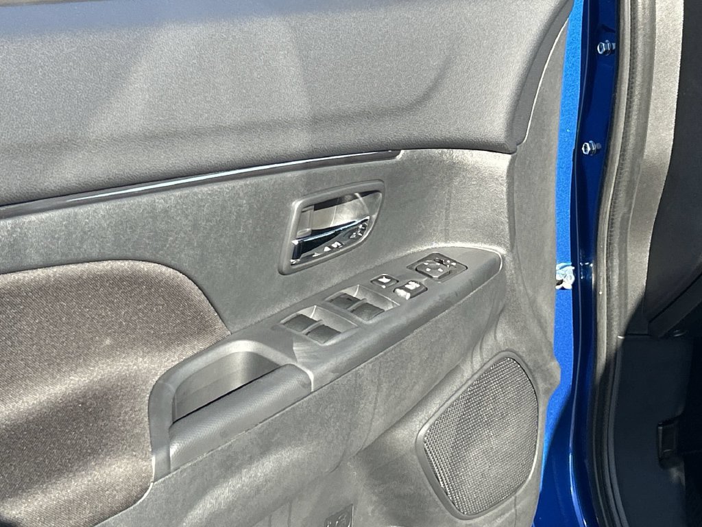 New 2027 Mitsubishi Outlander Sport FWD image 15