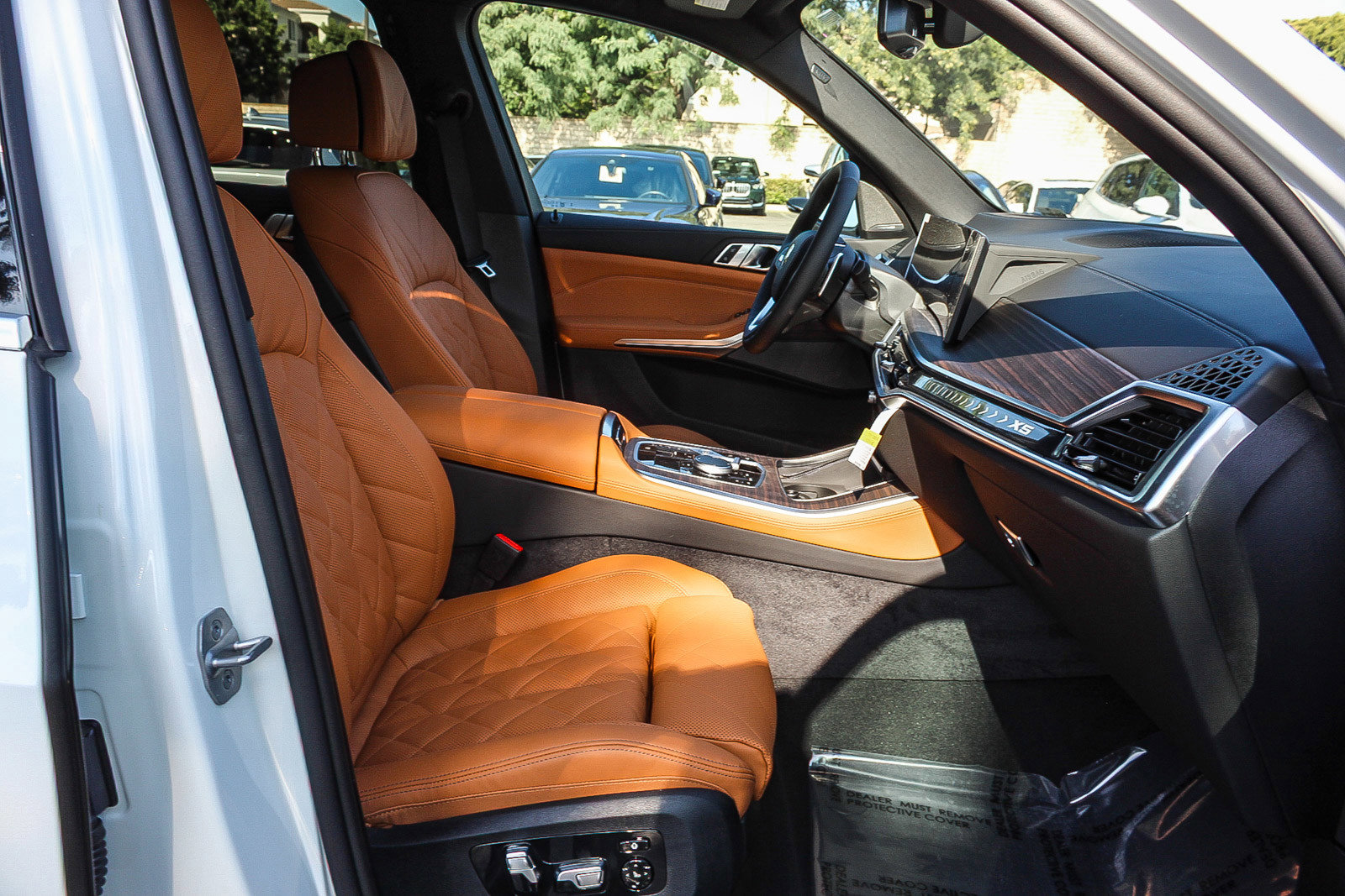 New 2026 BMW X5 xDrive40i w/ Climate Comfort Package image 16