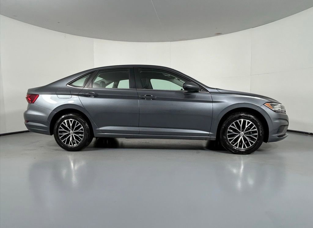 Used 2021 Volkswagen Jetta SE w/ SE Cold Weather Package FWD image 8