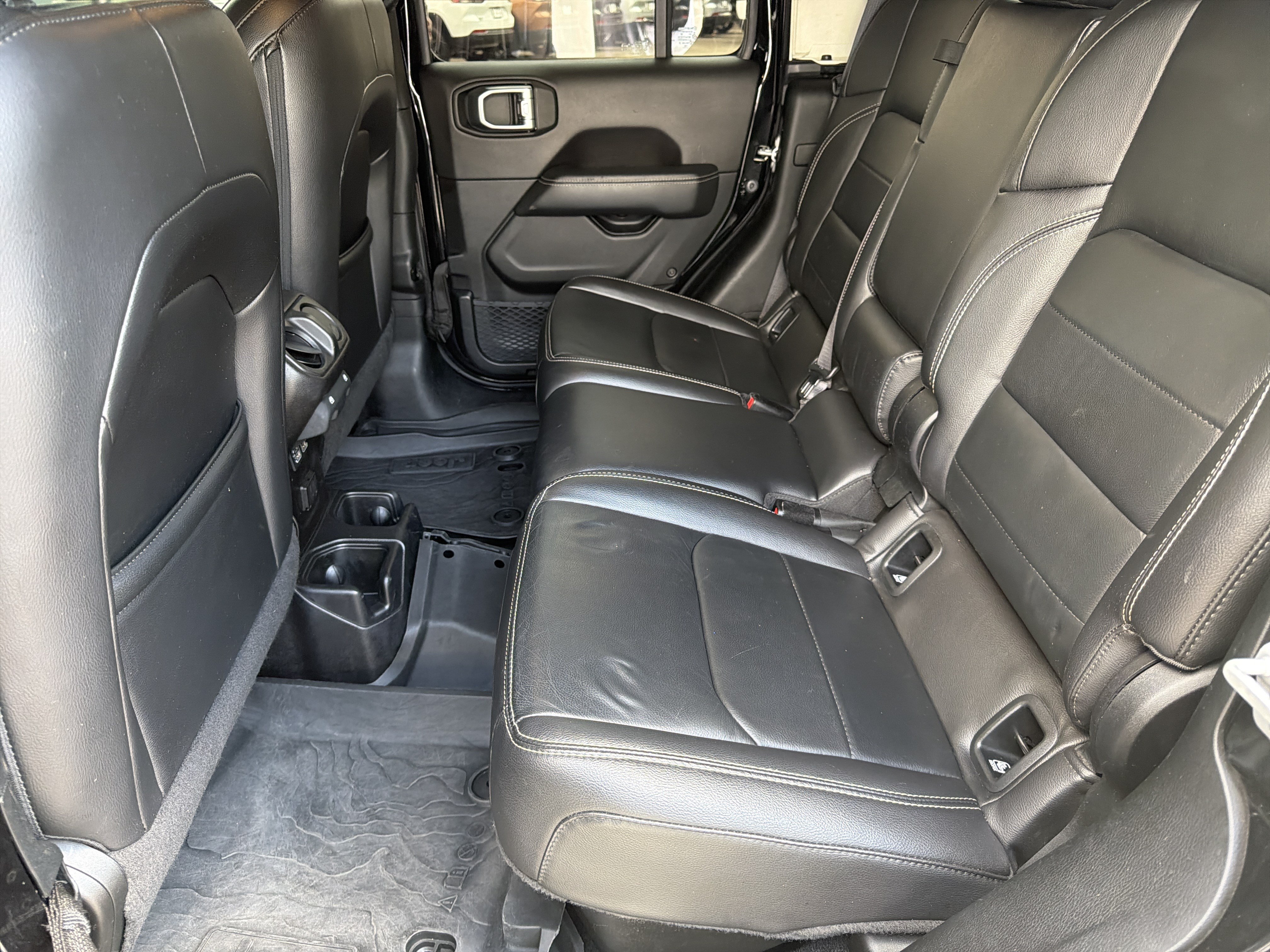 Used 2020 Jeep Gladiator Overland AWD/4WD image 20