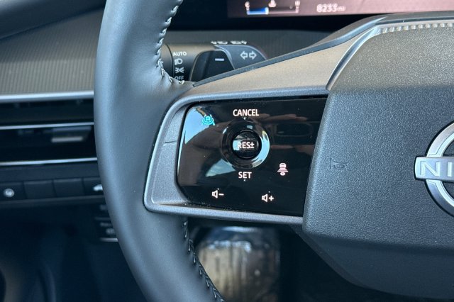 Certified 2025 Nissan Murano SV FWD image 29