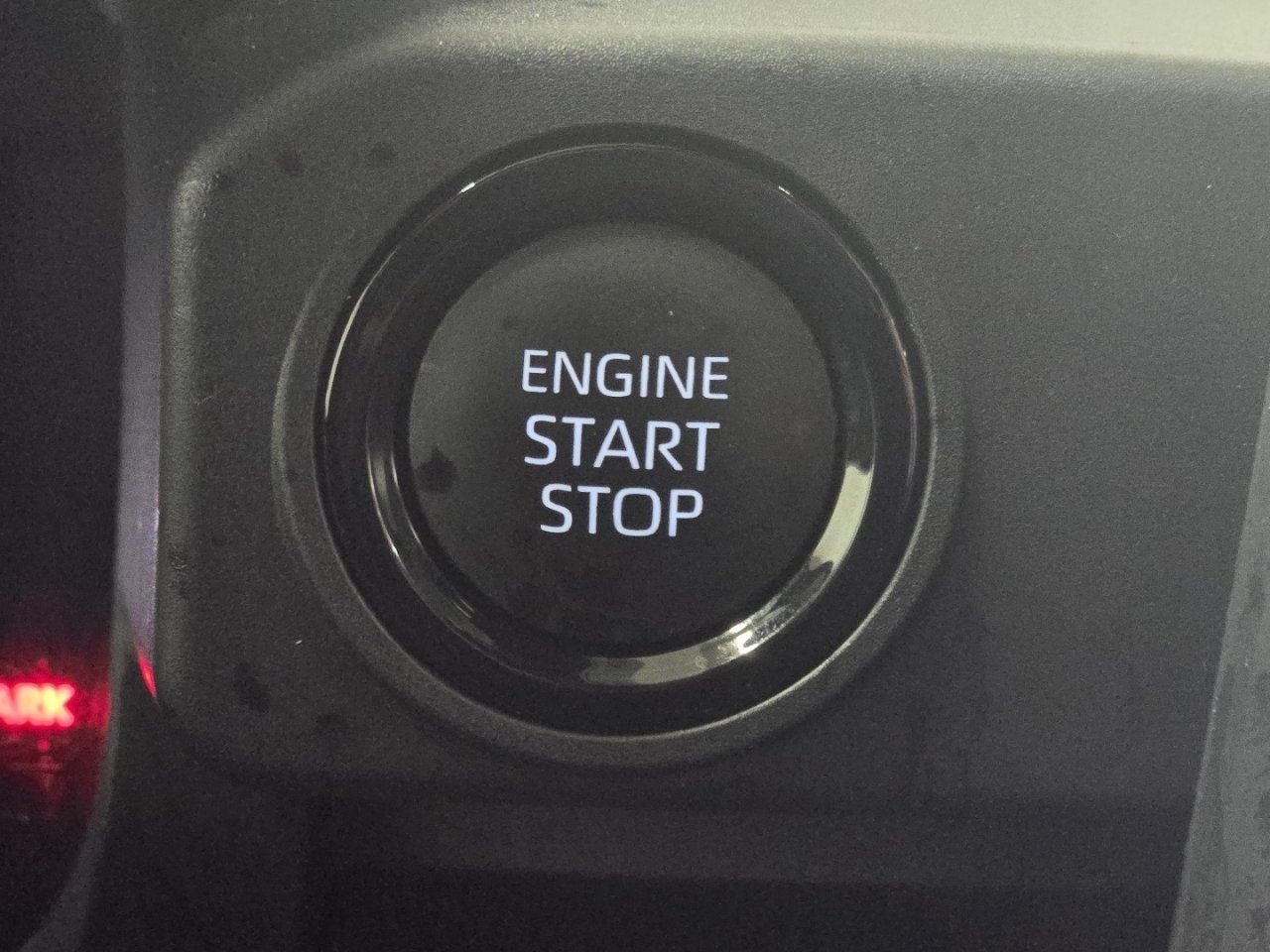 Certified 2025 Toyota Tacoma SR5 image 29