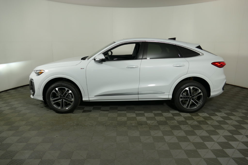 New 2026 Audi Q5 Premium AWD/4WD image 6