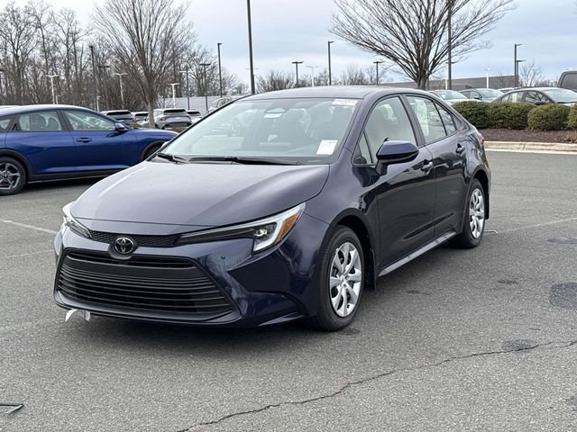 Used 2026 Toyota Corolla LE image 5