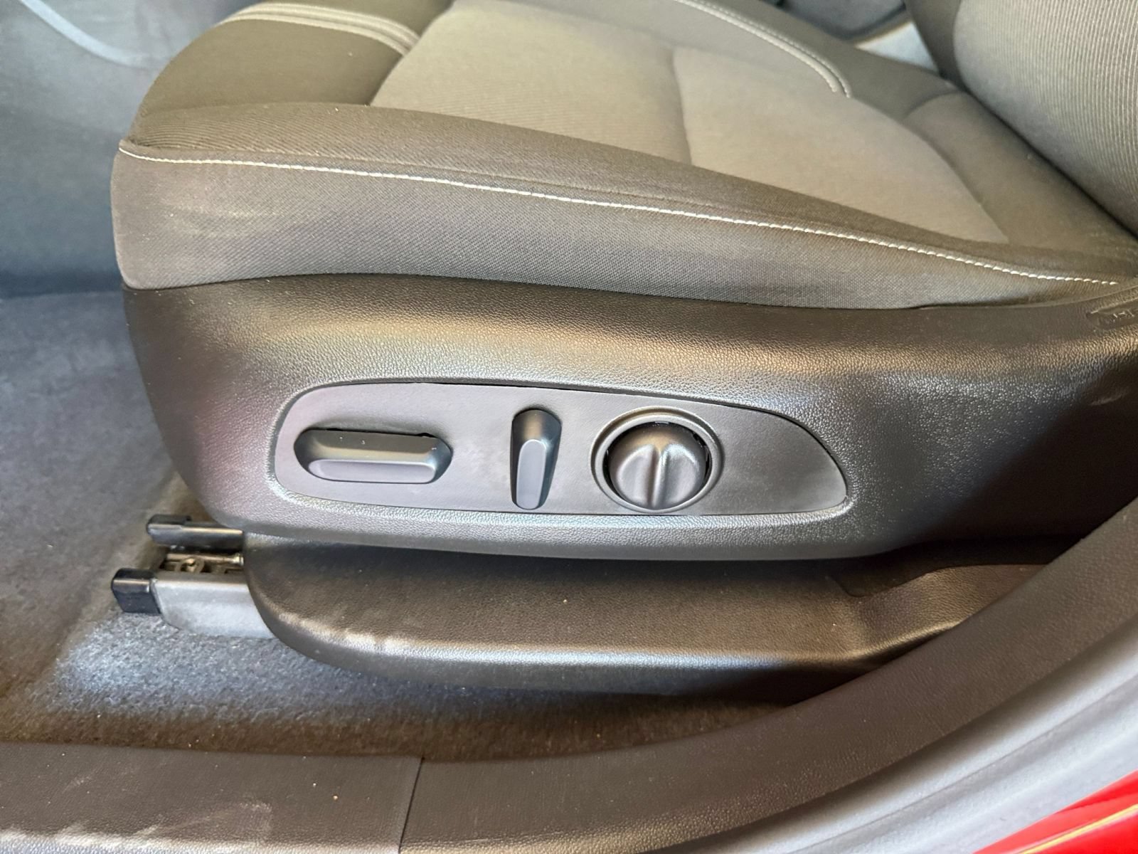 Used 2026 Chevrolet Blazer LT FWD image 21