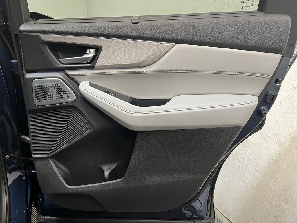New 2026 Acura MDX w/ Advance Package image 18