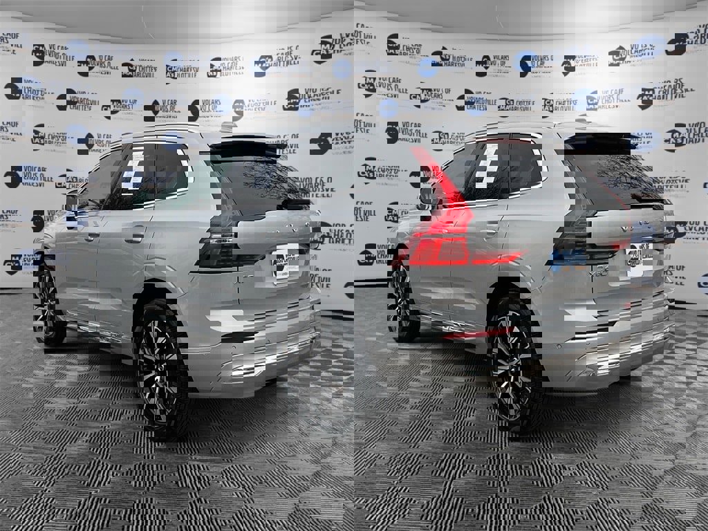 Certified 2023 Volvo XC60 B5 Plus image 3