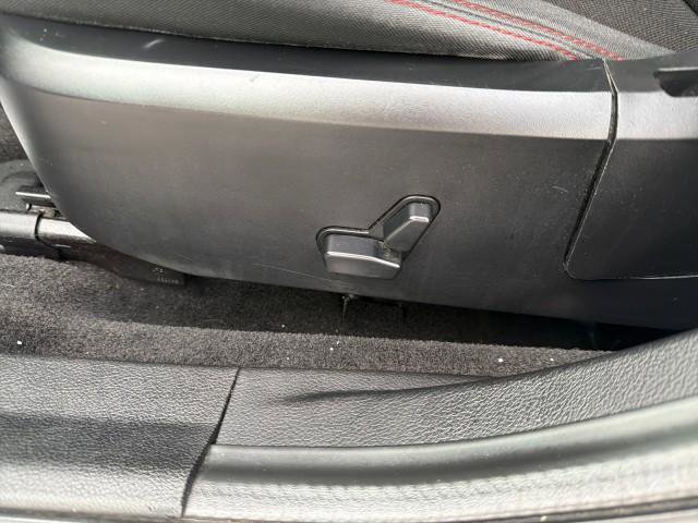 Used 2011 Dodge Avenger Heat image 9