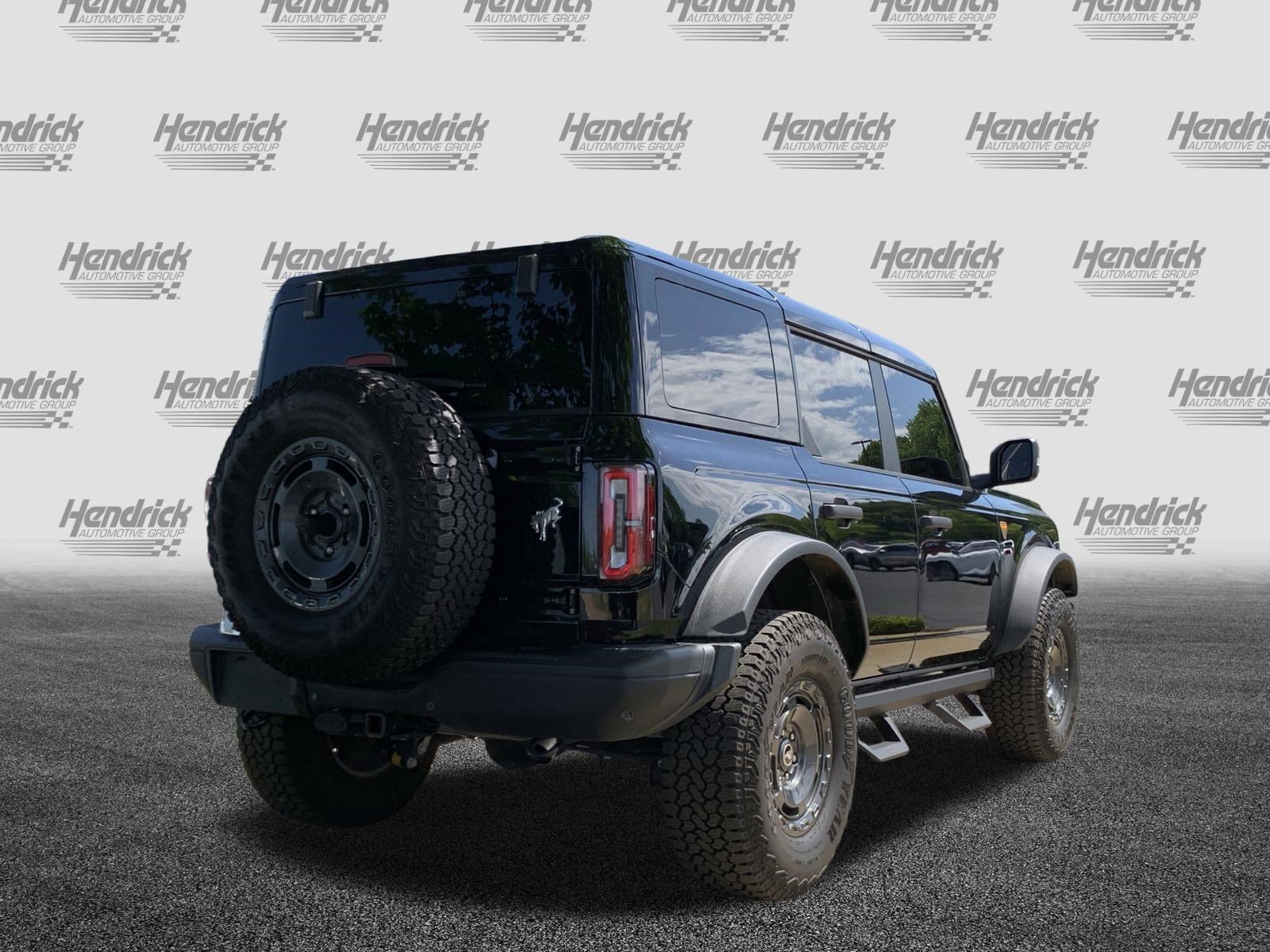 Used 2025 Ford Bronco Badlands AWD/4WD image 10