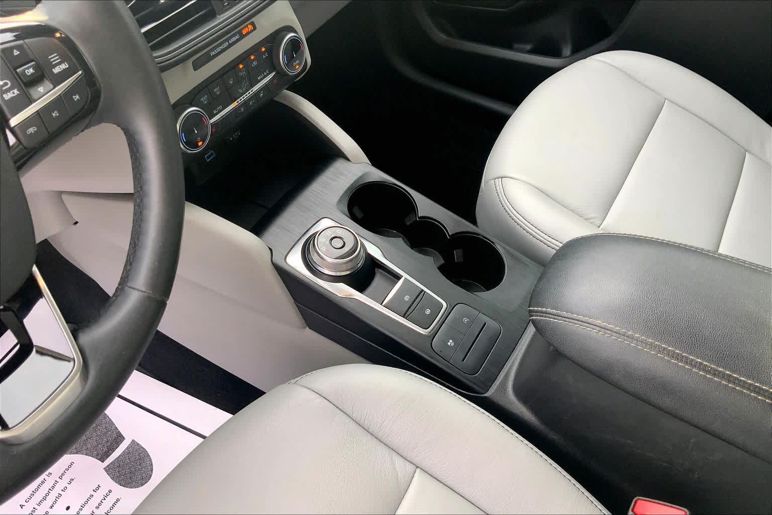 Certified 2023 Ford Escape Active AWD/4WD image 16