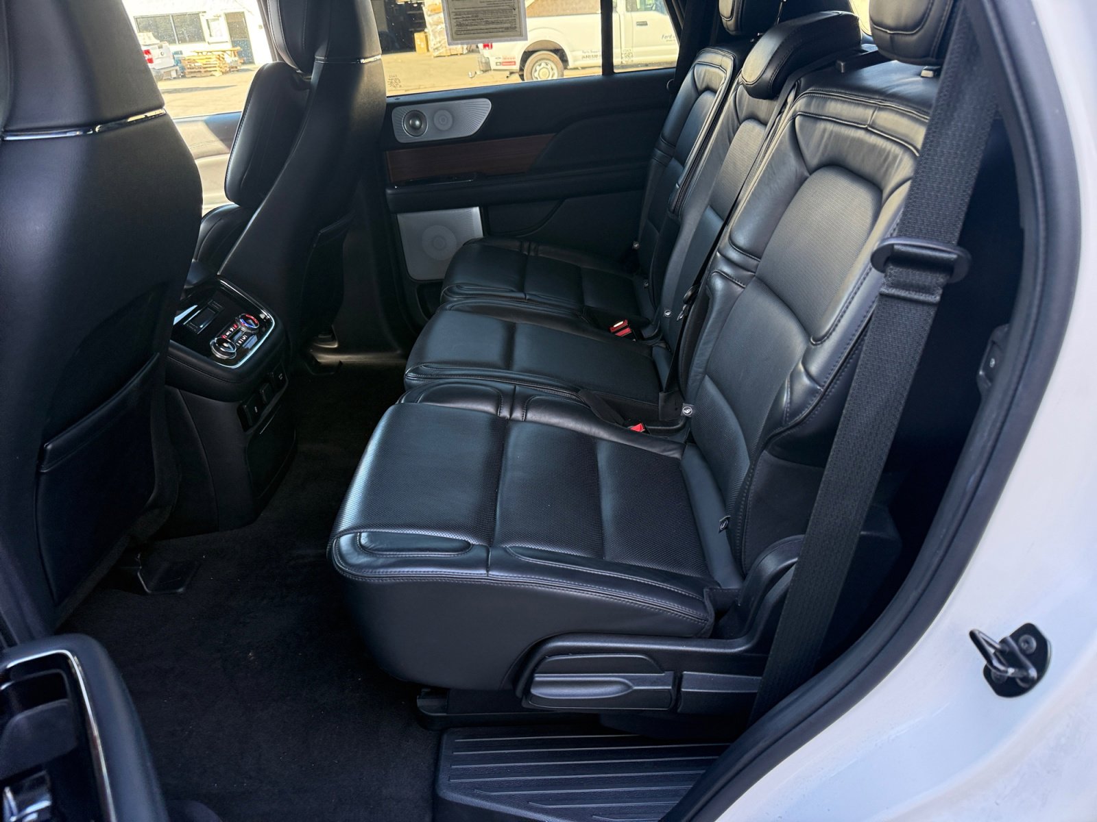 Used 2019 Lincoln Navigator Reserve image 26